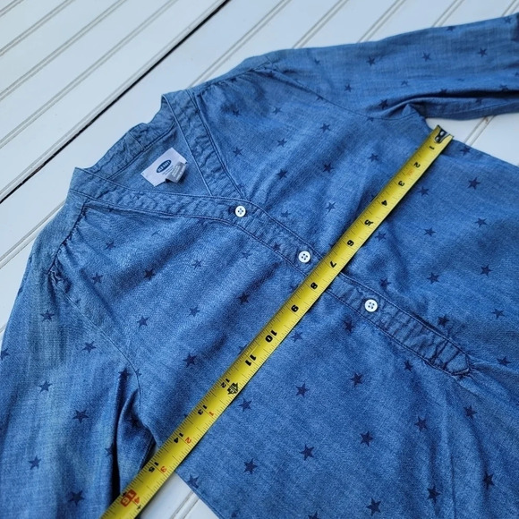 Old Navy Girls Blue Denim Stars Hi Low Light Button Shirt Blouse M (8) - Picture 8 of 8
